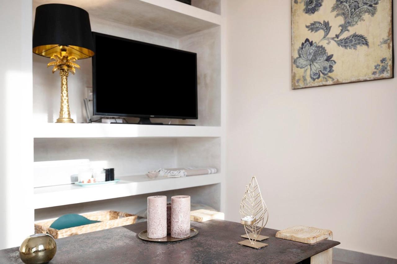 Piso De Diseno En Conil *